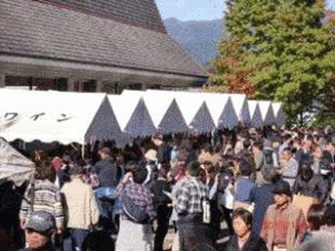 11月3日「山梨ヌーボー」解禁!(山梨県ワイン酒造組合)