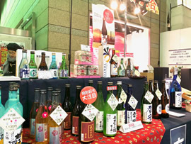 「年末販売会」で東京の地酒をPRしました（東京都酒造組合）2