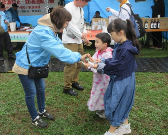 画像1|「20歳未満飲酒防止・飲酒運転撲滅キャンペーン」を実施しました